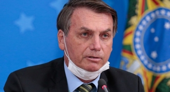 Se Brasil não tiver voto impresso em 2022, vamos ter problema pior que os EUA, diz Bolsonaro